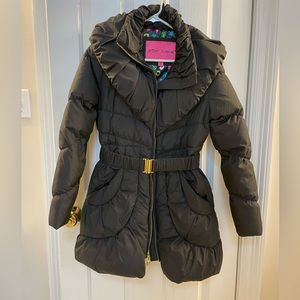 Betsey Johnson Puffer coat with belt size M